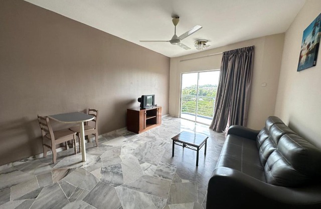 B8-13a pd marina resort