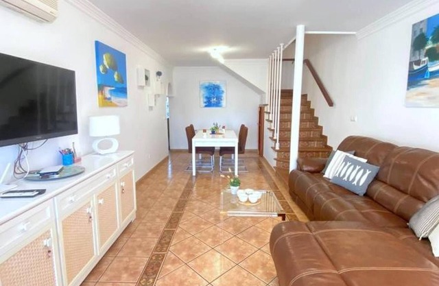 BA-Attached house with 3 bedrooms and parking