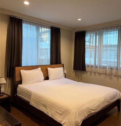 Baan Glang Soi Restaurant & Guesthouse