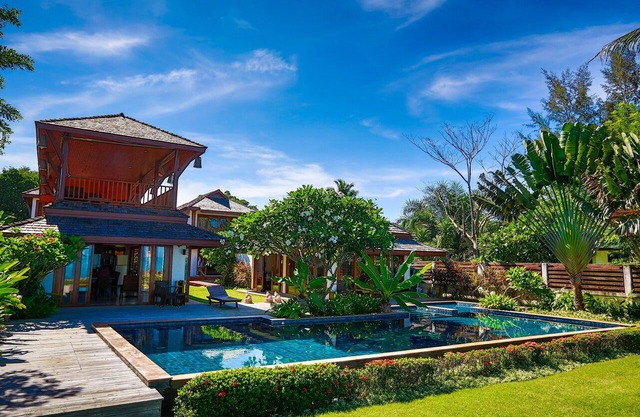 Baan Phulay Luxury Beachfront Villa located directly on Lipa Noi Beach Ko Samui