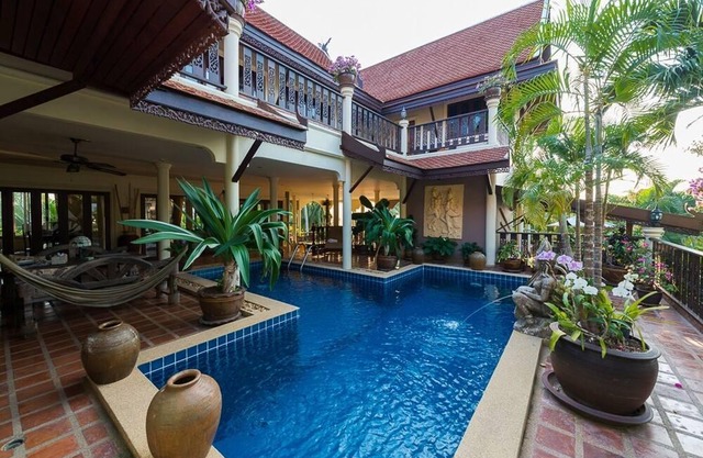 Baan Sijan - French & Thai Fusion Design
