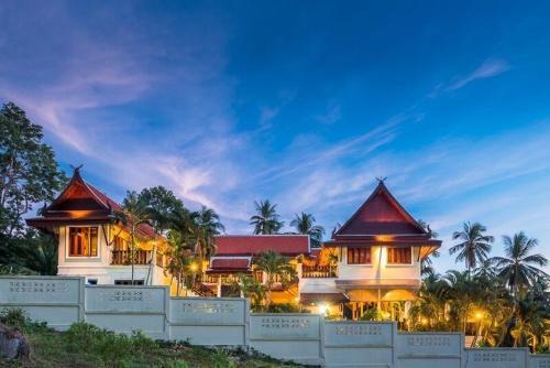 Baan Suvarnabhumi Villa entire 5 beds private pool on hill side