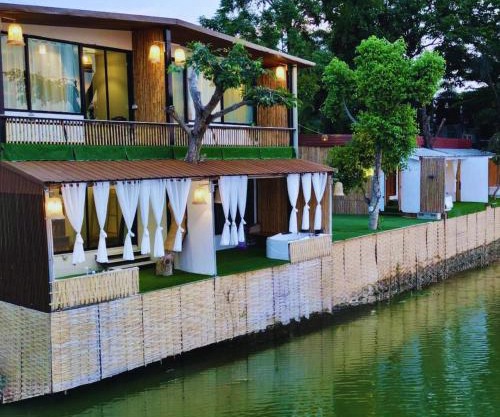 Baanrimnam Resort Lopburi