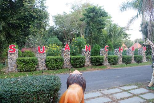 Baansuanchan resort
