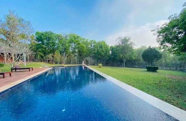 Baanwangnamkeaw Lodge
