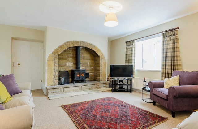Backstone Bank Farmhouse