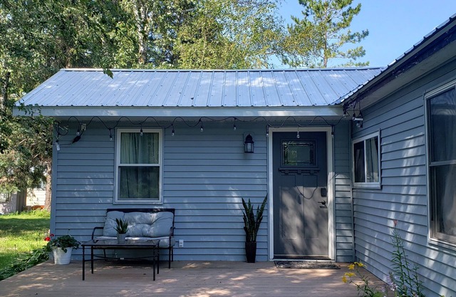 Bad Rabbit Resort near Lake of the Woods *No Cleaning Fee*