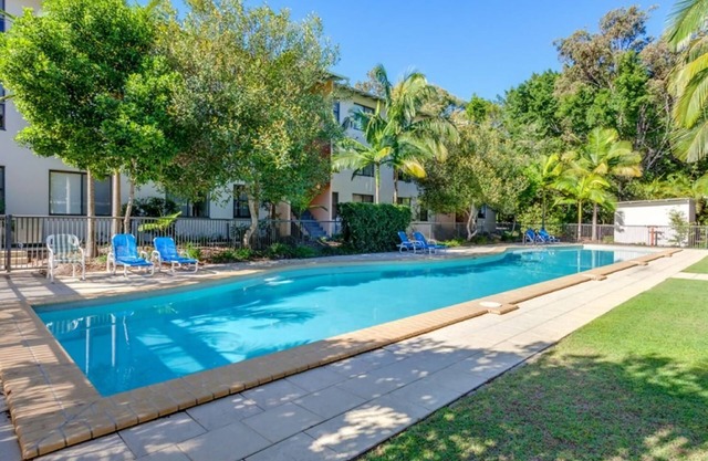 Baden 90 - Rainbow Shores. Resort Unit - Pools - Tennis Court - Walk To Beach