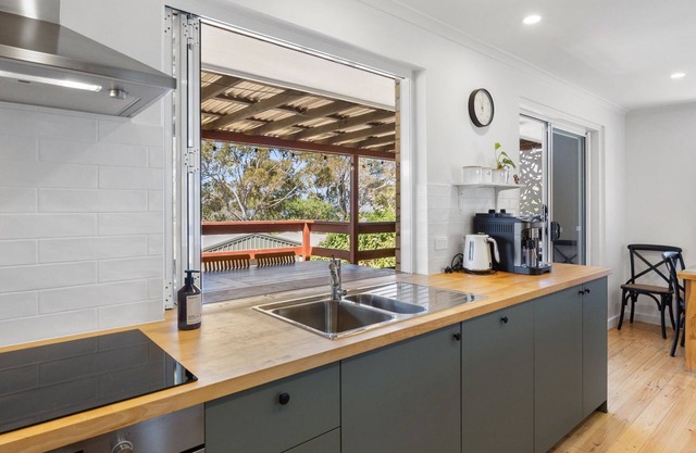 Baileys Normanville - 3 Hastings Street