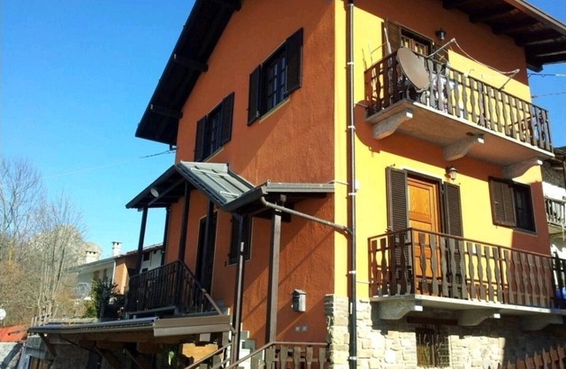 Baita house surrounded by nature Cir 00423900059
