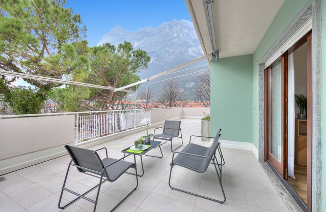Balcone Sui Tigli Few Min From The Lake, Riva del Garda, Italy