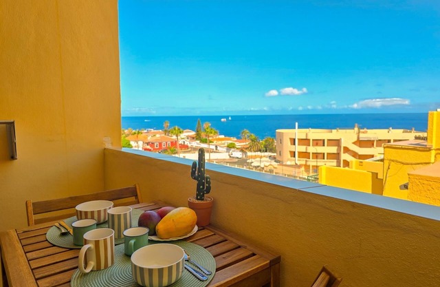 Balcony, sea view, WiFi, A/C, swimming pool, 100 mts. from beach