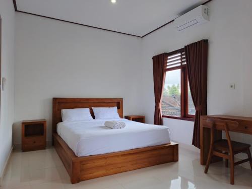 Bale Bali Kemenuh