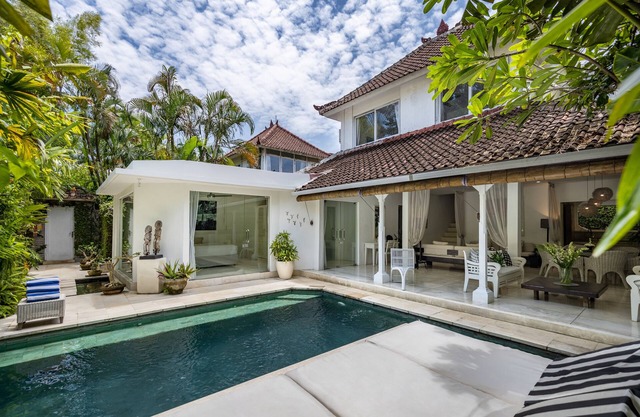 Bali Gateway: 3BR Serenity Villa In Heart Seminyak