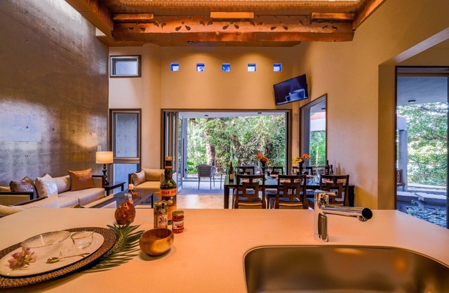 Balistyle hideaway resort that brings in a pleasa/Nakagami-gun Okinawa