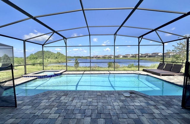 Balmoral Resort-200KB by RedAwning