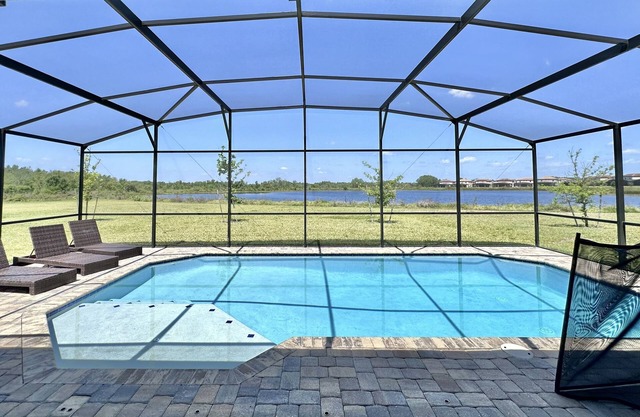 Balmoral Resort-211MCV by RedAwning