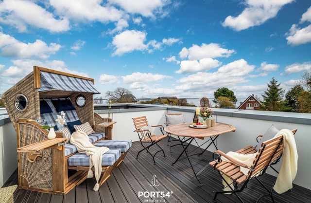Baltic View - sea view, roof terrace, beach chair, barbecue, infrared sauna, shower