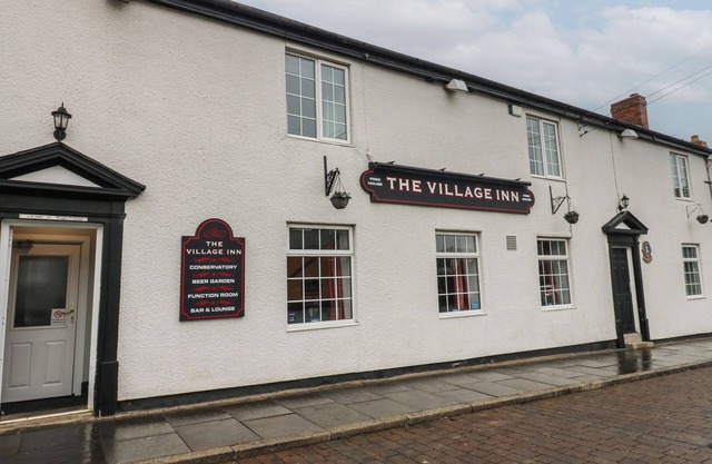 BAMBARA ROOM, pet friendly, with a garden in Murton, County Durham