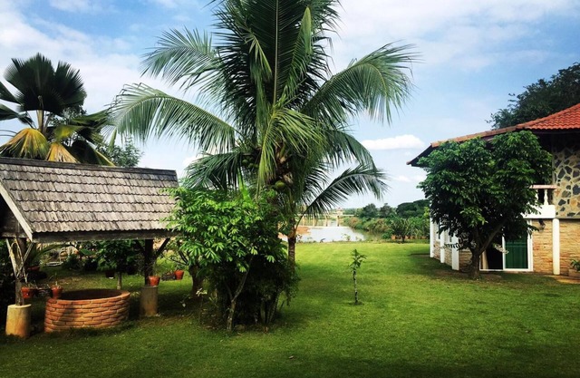 Ban Rim Nam Riverside Resort