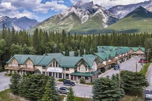 banff woods lodge