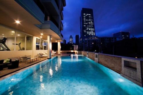Bangkok Patio BTS Sanam Pao