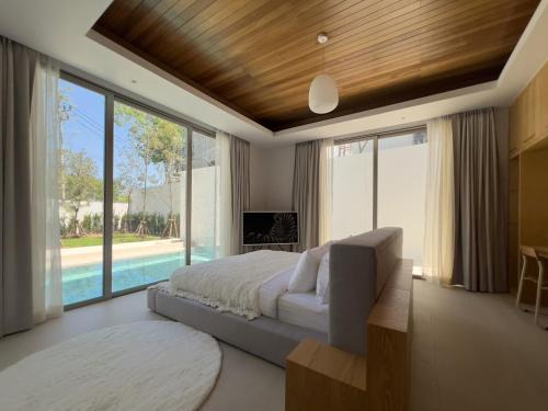 Bangtao Luxury 4 bedroom villa Lux Pride