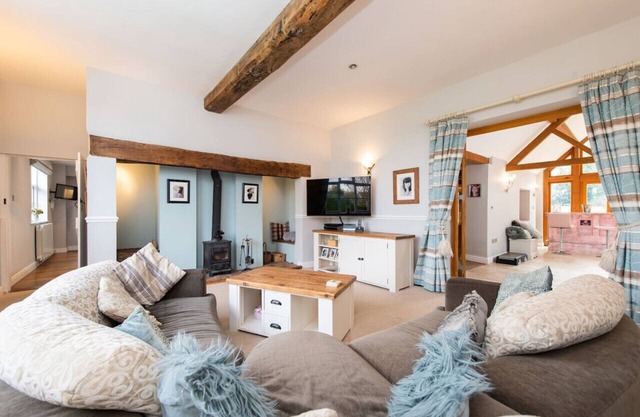 Bank Farm House - Stunning House & Gardens