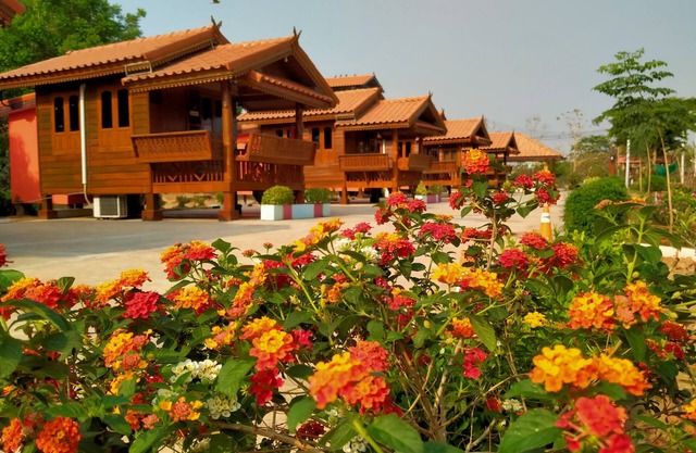 Bank Resort