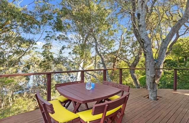Banksia House allows you to surround yourself with nature in this serene piece of paradise