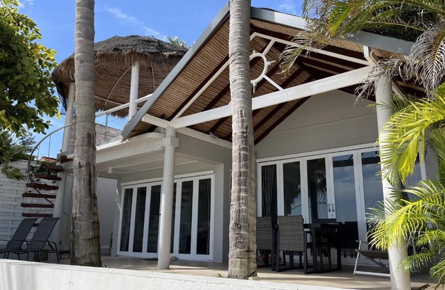 Bann Kanchana Beachfront Villas