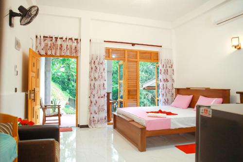 Banyan Shade Mirissa