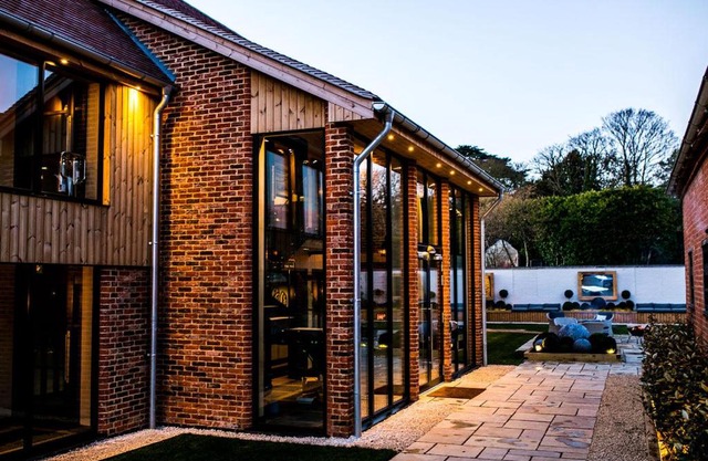 Baraset Barn Hotel