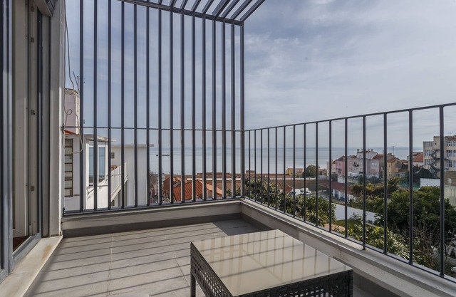 Barbadinhos Apartments in Lisbon Historic Neighborhood