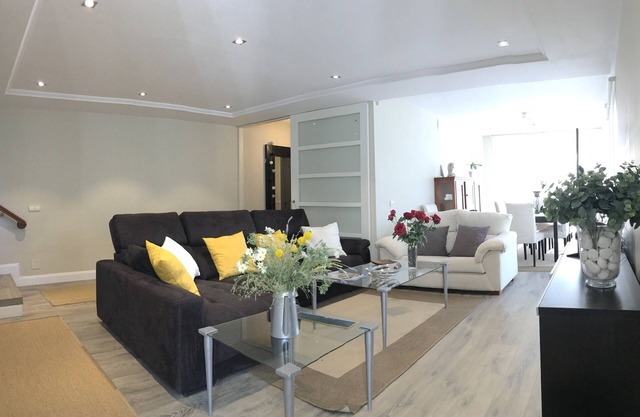 BARCARES ALCUDIA DREAM HOLIDAYS HOUSE, 200m. TO THE SEA 6/7 PEOPLE