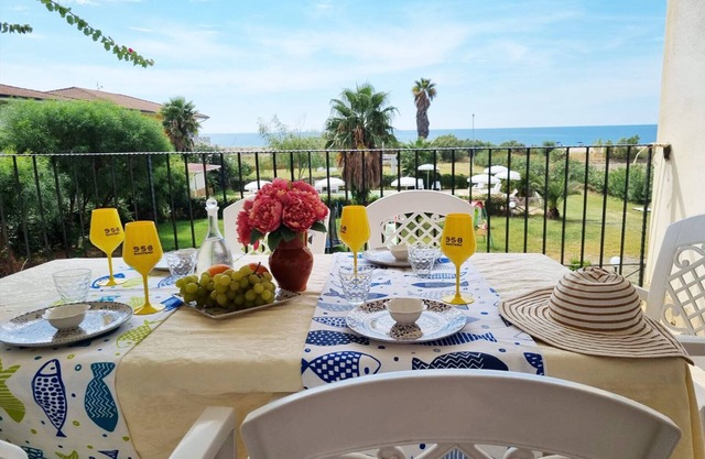 Barko Apartments Le Castella| Apartment with Sea View Terrace