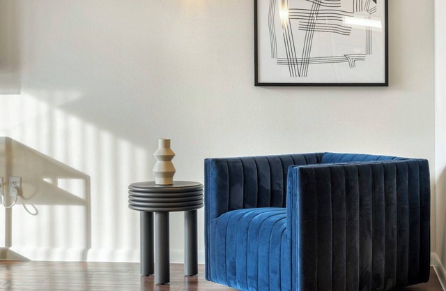 Barsala l Chic & Comfortable 2BD w/On-Site Amenities
