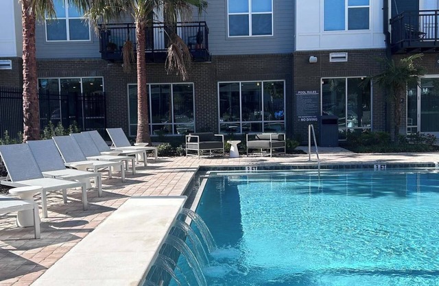 Barsala l Modern 2BD Retreat at Bartram Park
