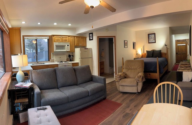 Base area Unit! Short walk to lift! Clean and comfortable! Best deal