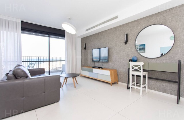 Bat Galim lovely Apartment Luxury Balcony Beach Nearby Doctor's Full Sea View
