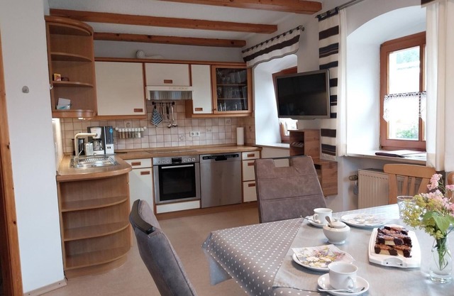 Bauernhof fernab vom Straßenlärm - eine Oase für Ihren Familienurlaub - 115 qm großes geräumiges Bauernhaus mit 3 Schlafzimmern und Sonnenterrasse