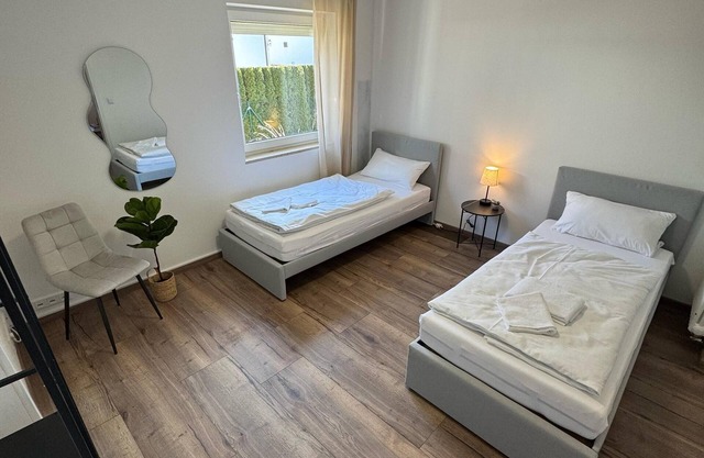Bavaria Home: Apartment with terrace - kitchen - parking