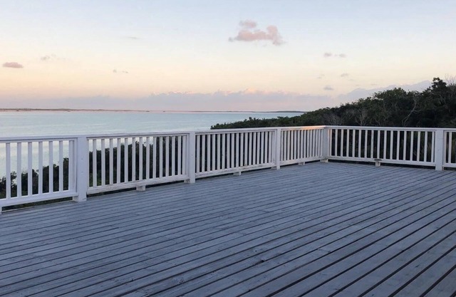 Bayside Estate Waterfront Guesthouse Bottle Creek North Caicos Turks 