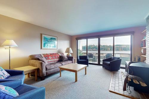 Bayfront Retreat