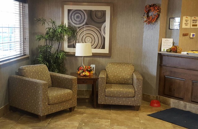 Baymont by Wyndham Minot