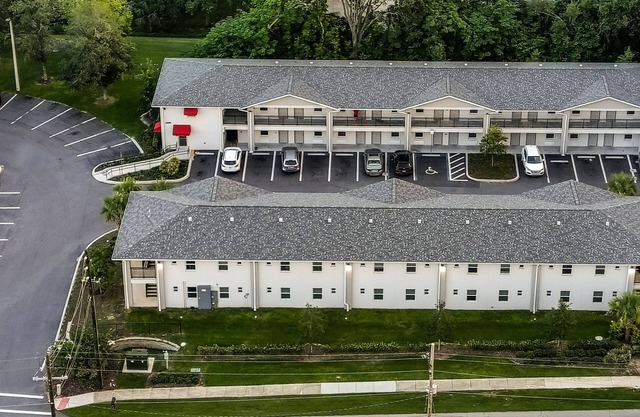 Baymont by Wyndham Ocala Suites