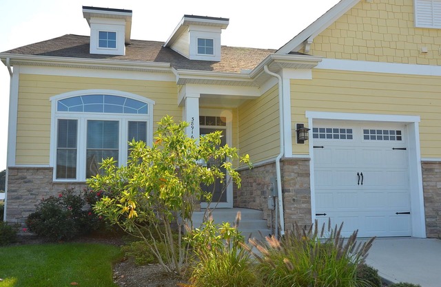 Bayside - Beach/Golf 4BR/3.5B+Enclosed Loft/Game Room - Backs to Private Pond