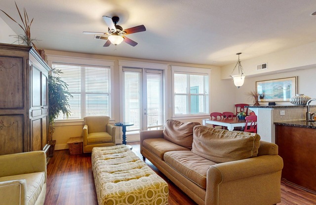 Bayside dog-friendly condo w/views, pool & hot tub - walk to beach & Beach Club