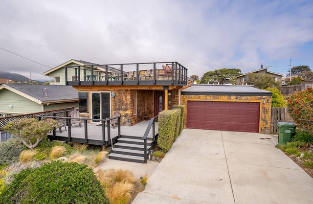 Bayside Gem at Elfin Forest, Tranquil Los Osos home with Rooftop Deck