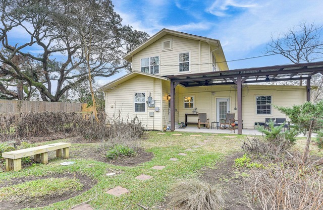 BBQ-Ready Yard, Fire Pit: Peaceful Home